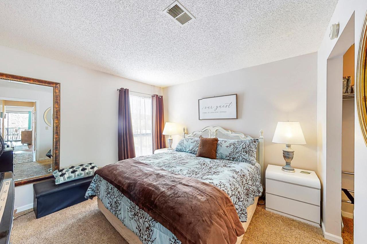 Couples Paradise Branson Chambre photo